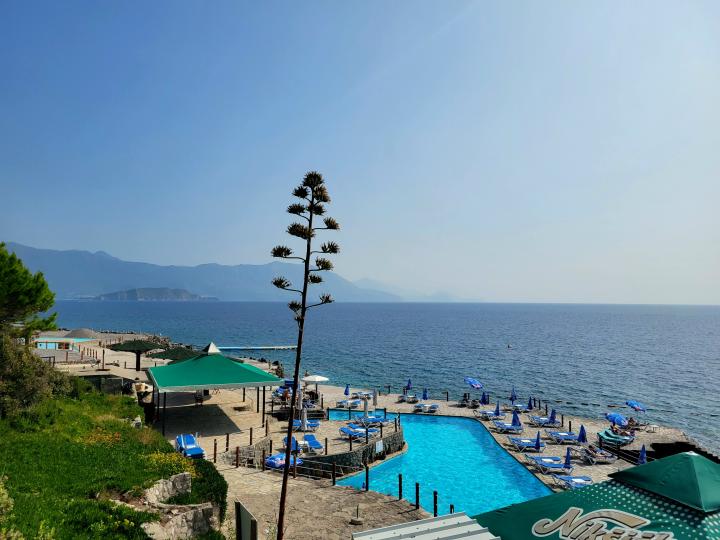 Montenegro, Budva Riviera, Ploce