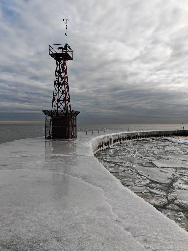 Montrose Beach pier | United States, Illinois, Montrose Beach