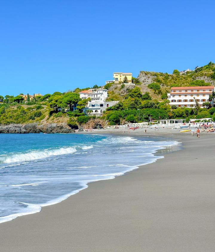 Scalea’s Town Beach in October | Italy, Calabria, Scalea